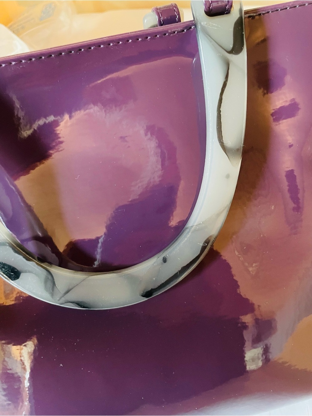 VTG Neiman Marcus Patent Tote Bag Plum Purple Handbag Marbled Lucite Handles - Picture 9 of 9